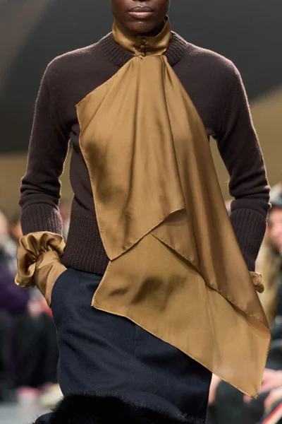 Look 103